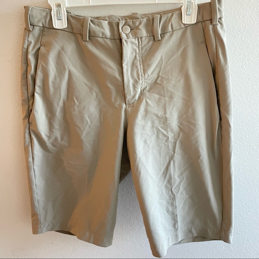 Mens Khaki Shorts by Lululemon size 34 back flap pockets